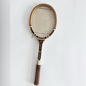 Dunlop International DLINT01 Wood Tennis Racket Vintage Sports Decor